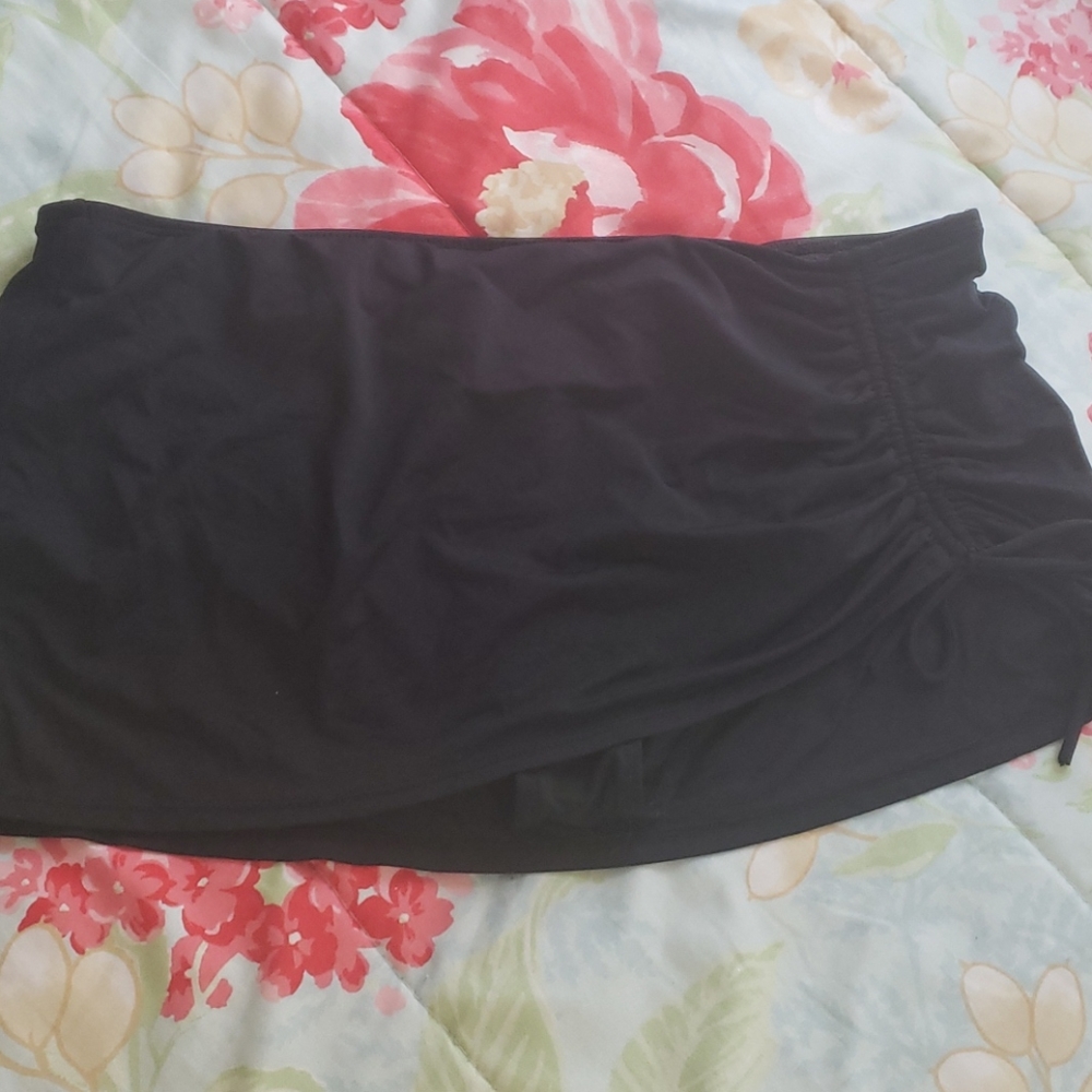 COLE OF CALIFORNIA SWIM SKIRT